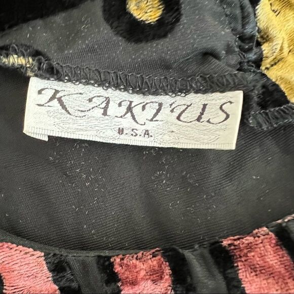 Vintage Kaktus Burn Out Velvet Patchwork Design Blouse with Attached Pendant - Picture 5 of 7